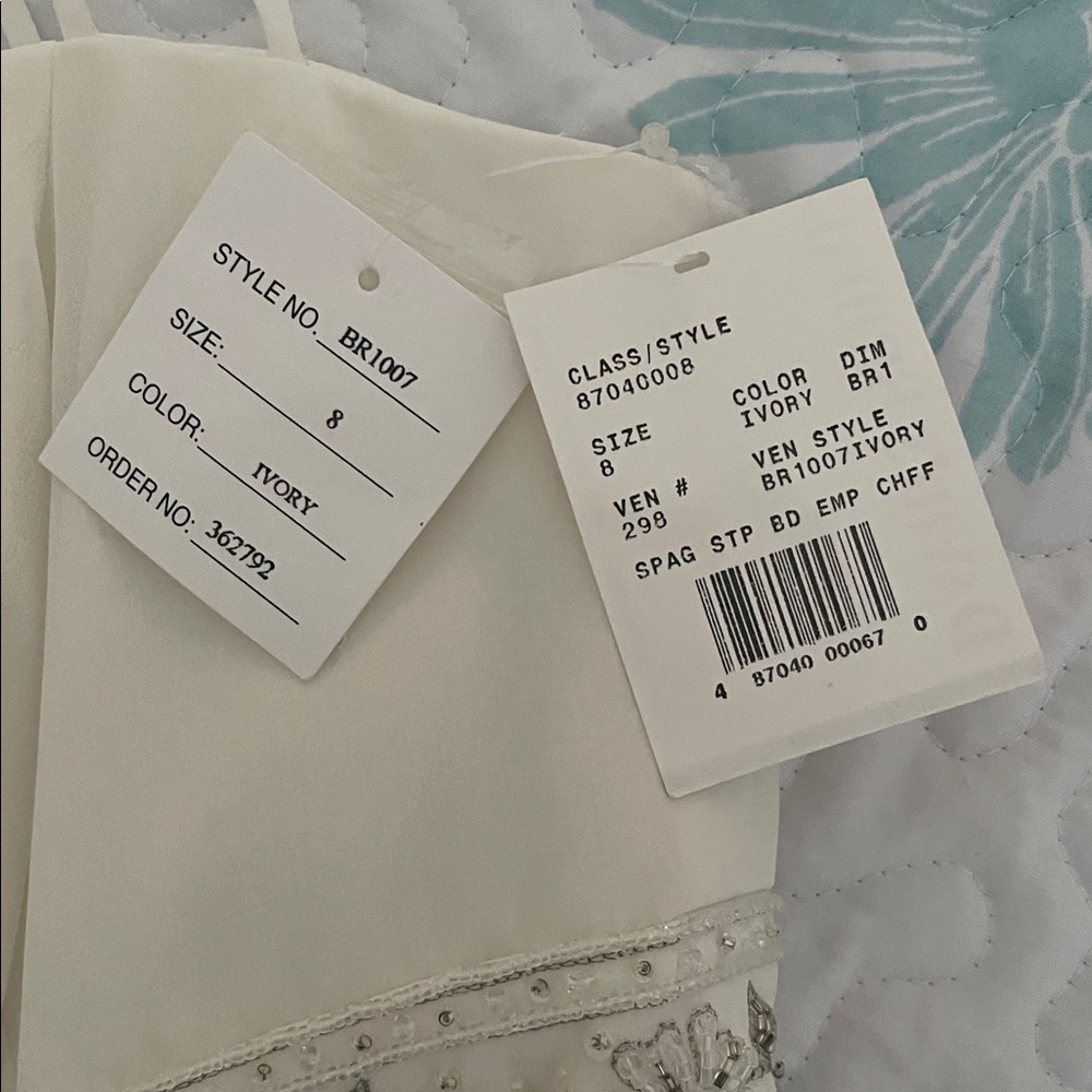 David's Bridal Ivory Empire Waist Spaghetti Strap Chiffon Bridal/Prom Gown 8 - Picture 16 of 16